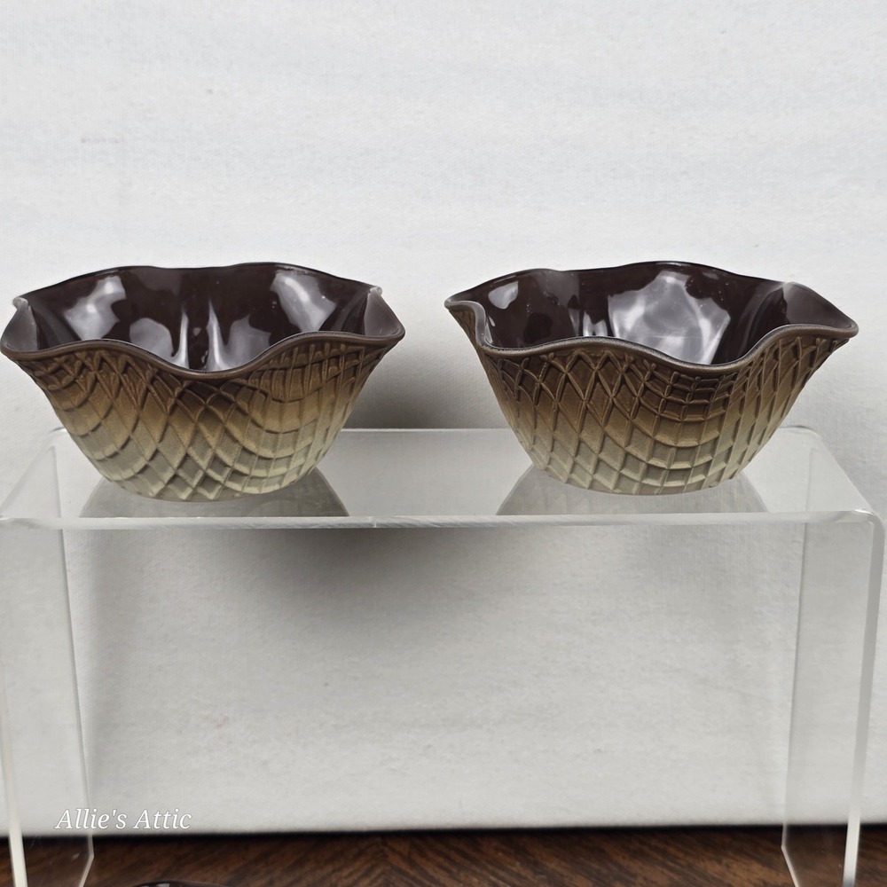 2 Bormioli Rocco Molded Glass Waffle Cone Ice Cream Gelato Bowls Vintage Italy‎